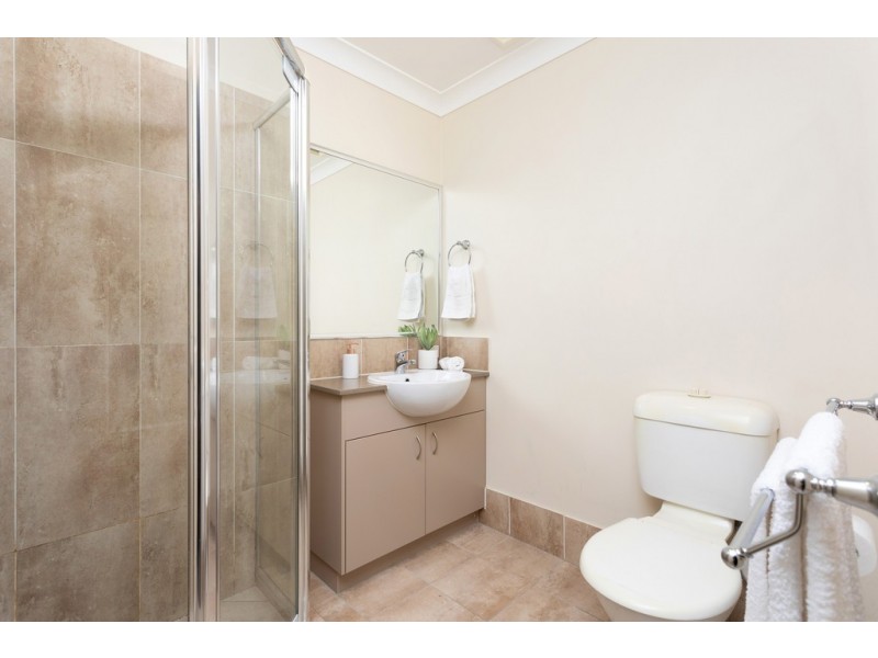 8/24 Tallis Street, Wakerley QLD 4154