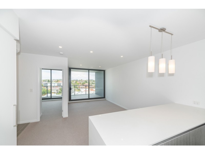 20809/300 Old Cleveland Road, Coorparoo QLD 4151