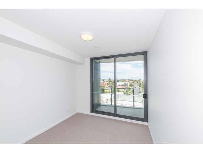 20809/300 Old Cleveland Road, Coorparoo QLD 4151