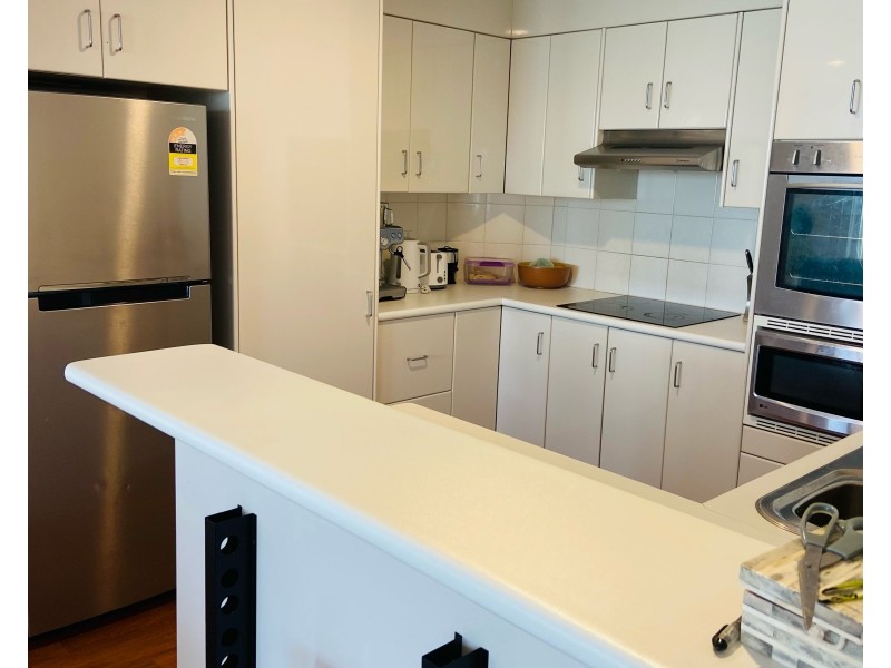 10/57 Lambert Street, Kangaroo Point QLD 4169