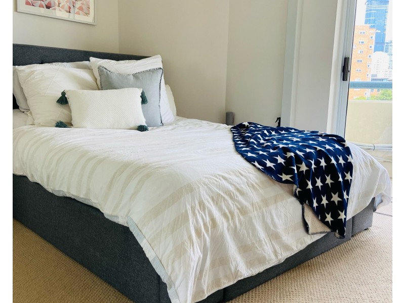 10/57 Lambert Street, Kangaroo Point QLD 4169