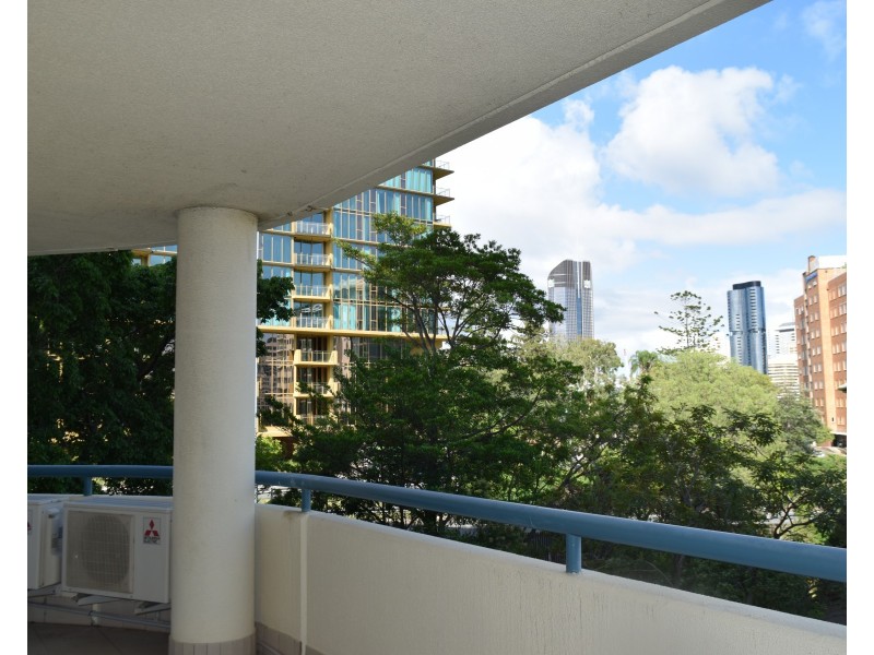 10/57 Lambert Street, Kangaroo Point QLD 4169