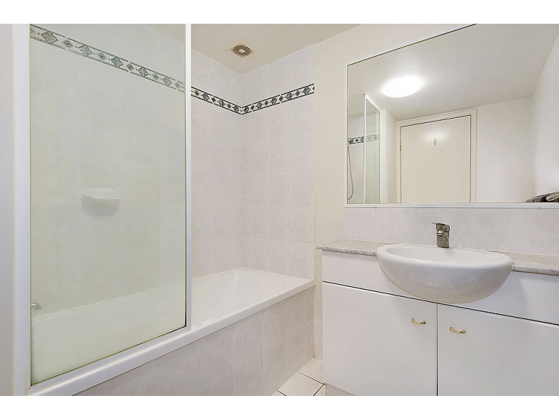 10/55 HARRIES RD, Coorparoo QLD 4151