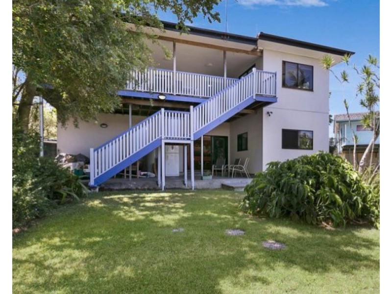 4 Leadale Street, Wynnum West QLD 4178