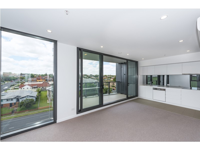 30505/300 OLD CLEVELAND ROAD, Coorparoo QLD 4151