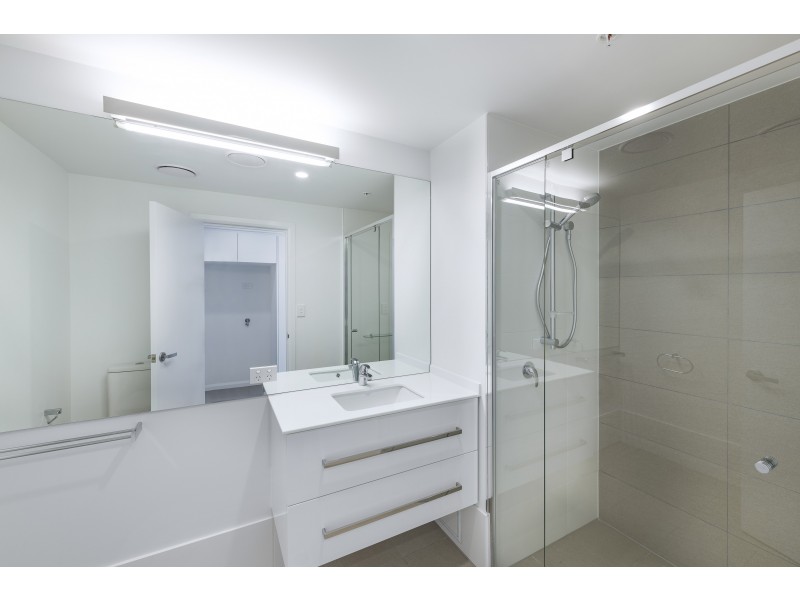 30505/300 OLD CLEVELAND ROAD, Coorparoo QLD 4151