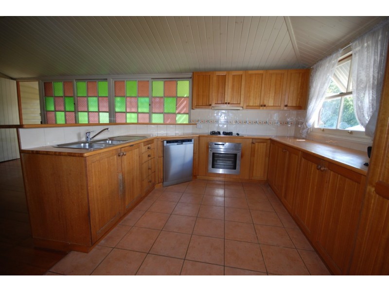 31 Price Street, Oxley QLD 4075