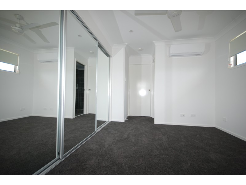 8/50 James Edward Street, Richlands QLD 4077