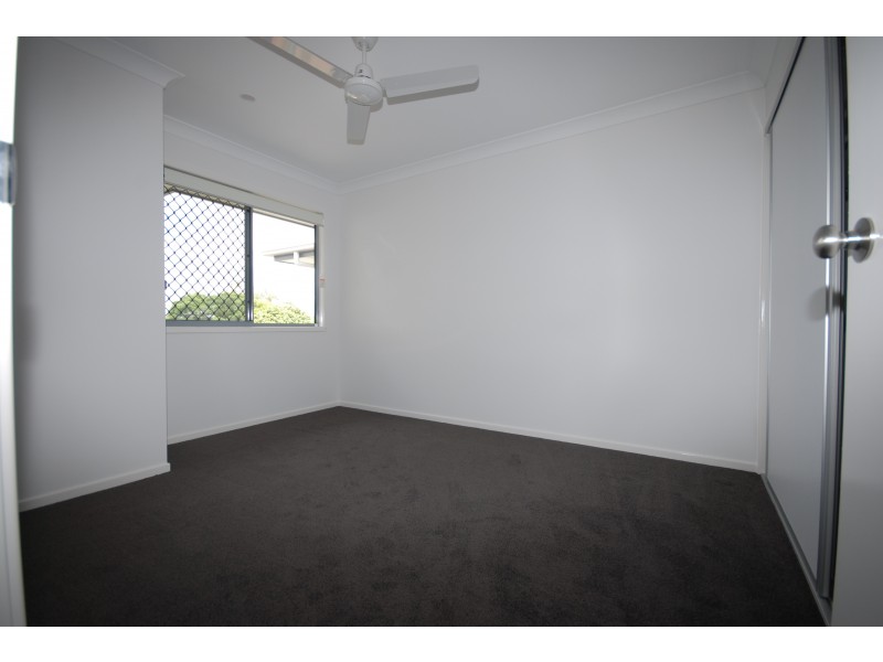 8/50 James Edward Street, Richlands QLD 4077