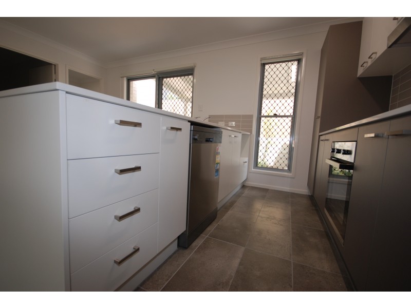 24/51 James Edward Street, Richlands QLD 4077