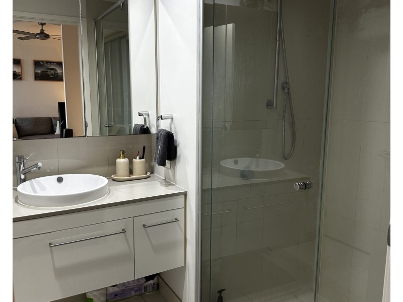 2044/16 Hamilton Place, Bowen Hills QLD 4006