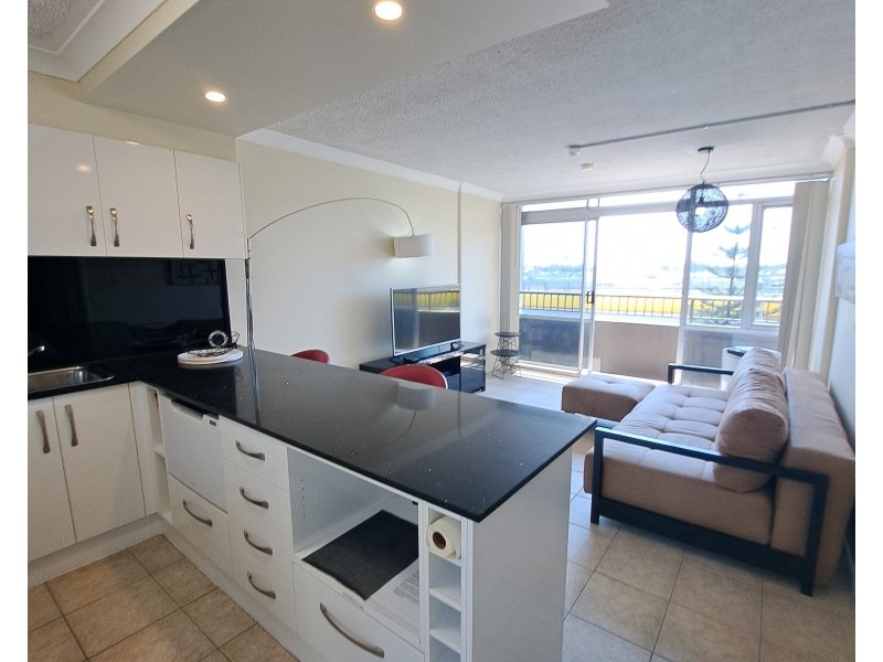 211/2 Barney Street, Southport QLD 4215