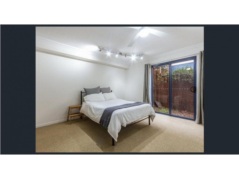 111C/4 UNIVERSITY, Robina QLD 4226