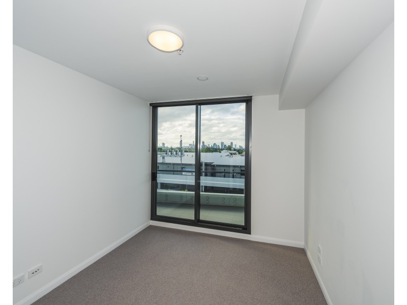 30304/300 Old Cleveland Road, Coorparoo QLD 4151