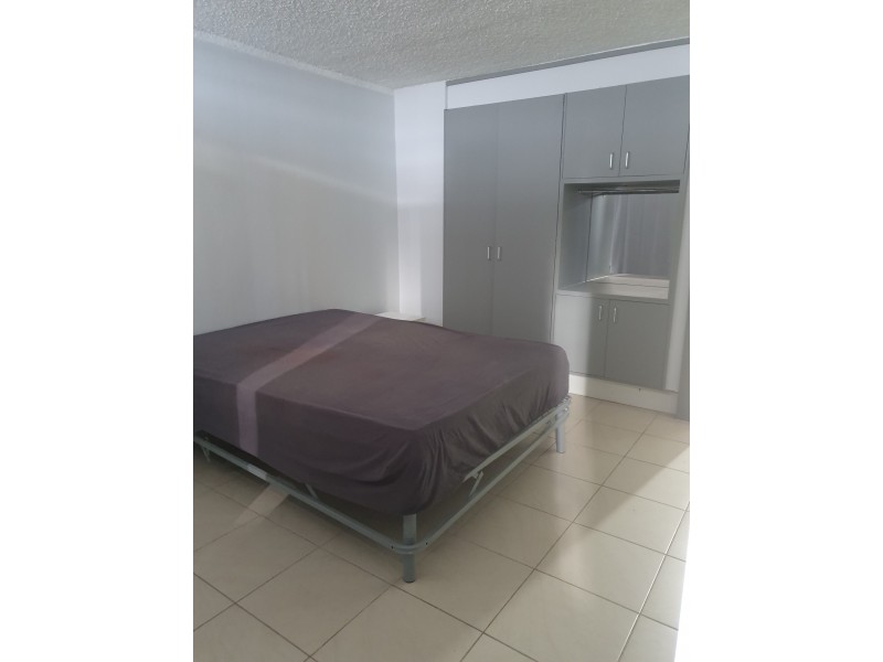 404/2 Barney Street, Southport QLD 4215