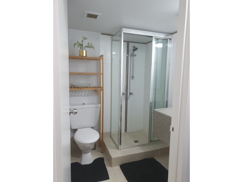 404/2 Barney Street, Southport QLD 4215