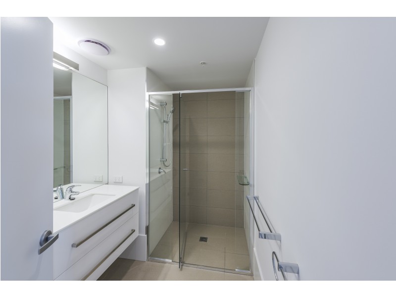 30708/300 Old Cleveland Road, Coorparoo QLD 4151