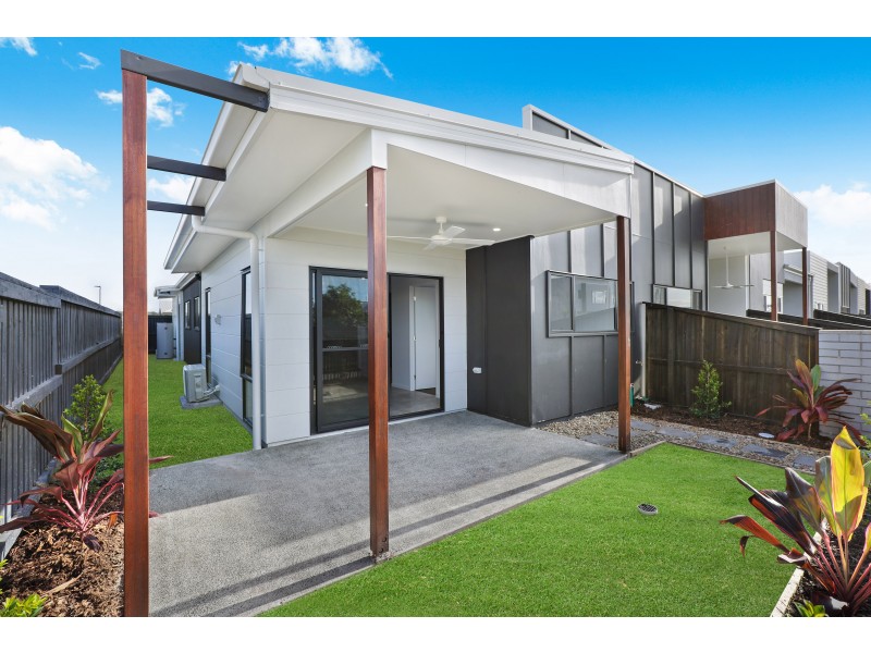 1B Dann Walk, Palmview QLD 4553