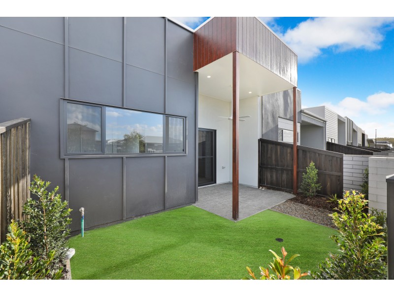 1B Dann Walk, Palmview QLD 4553