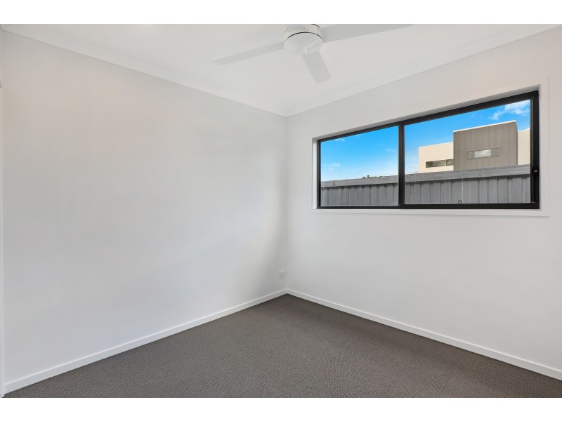 1B Dann Walk, Palmview QLD 4553