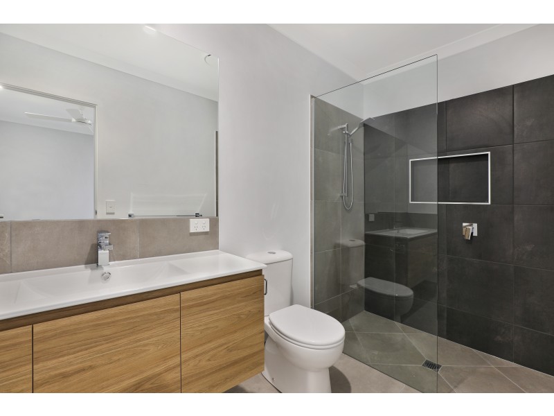 1B Dann Walk, Palmview QLD 4553