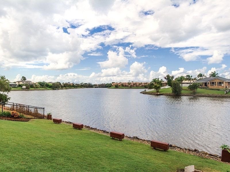 27 SOUTHLAKE DRIVE, Varsity Lakes QLD 4227