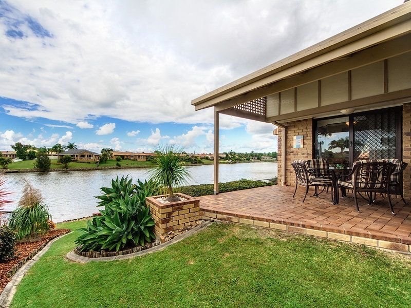 27 SOUTHLAKE DRIVE, Varsity Lakes QLD 4227