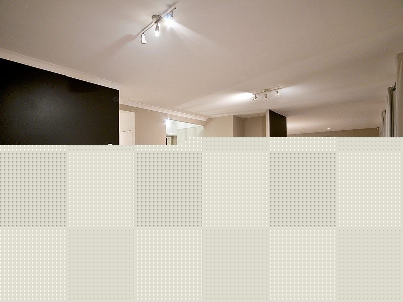 20 Maureen court, Broadbeach Waters QLD 4218