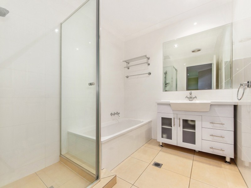 1/757 Ashmore Road, Molendinar QLD 4214