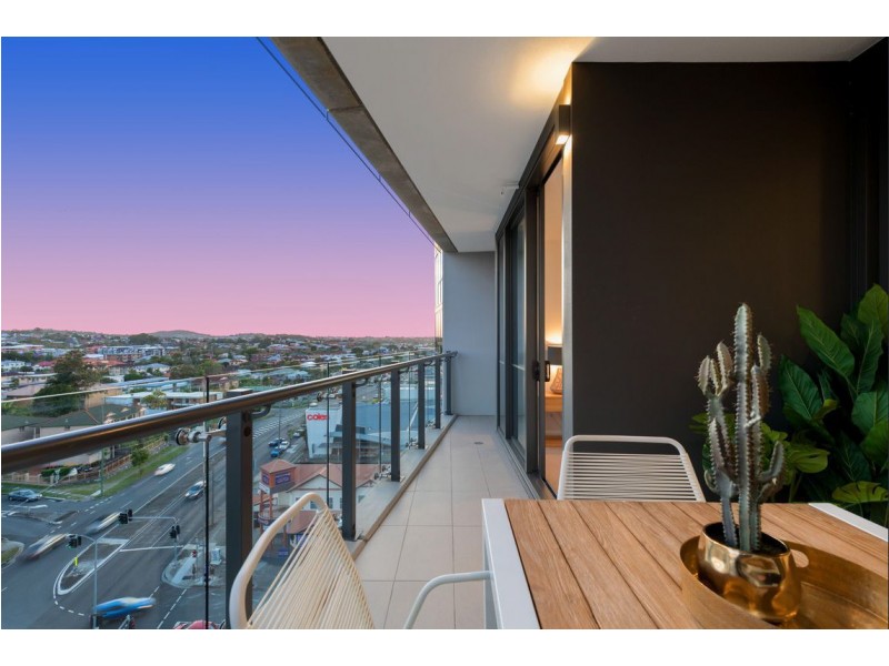 30507/300 OLD CLEVELAND ROAD, Coorparoo QLD 4151