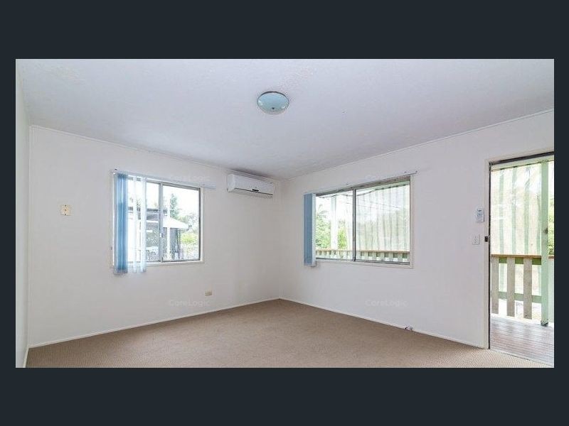 31 Myra Street, Kingston QLD 4114