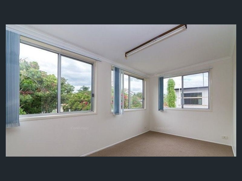 31 Myra Street, Kingston QLD 4114