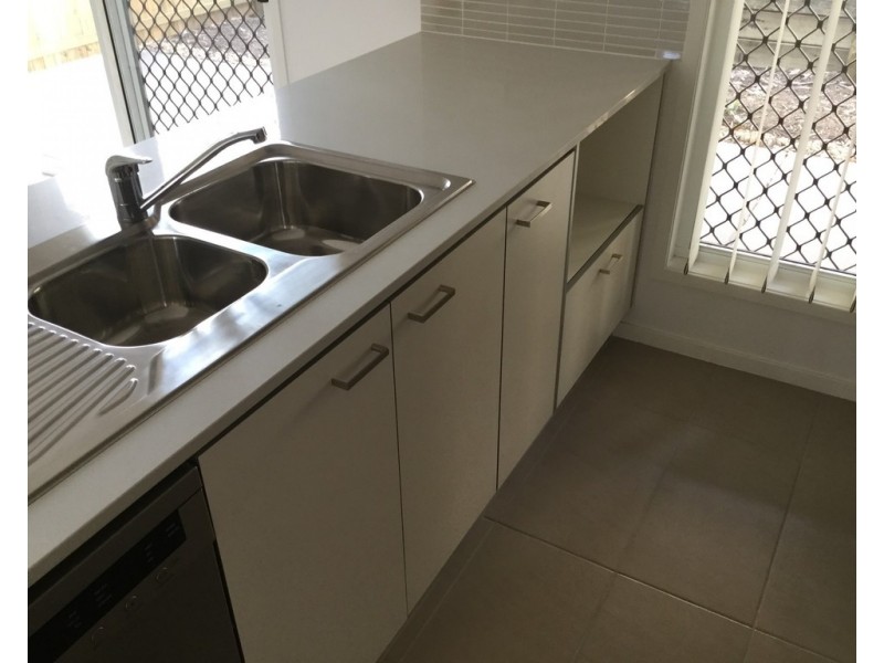 11/75 Gordon Rd, Redland Bay QLD 4165