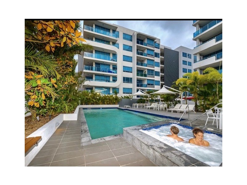 604/20 Labrador Street, Labrador QLD 4215