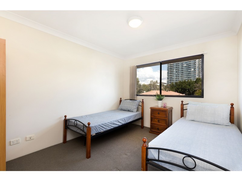 57/55 HARRIES RD, Coorparoo QLD 4151