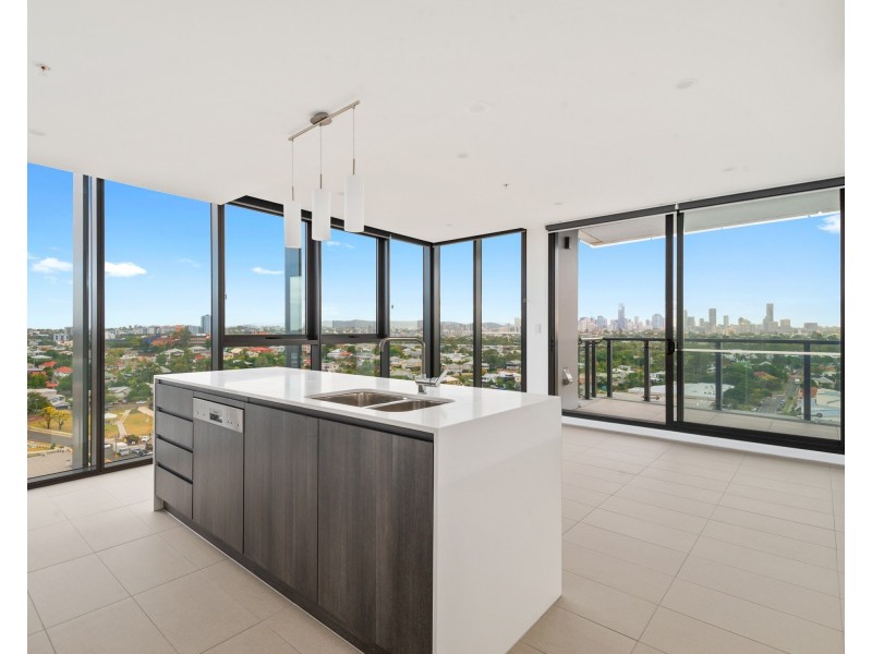 31501/300 Old Cleveland rd, Coorparoo QLD 4151