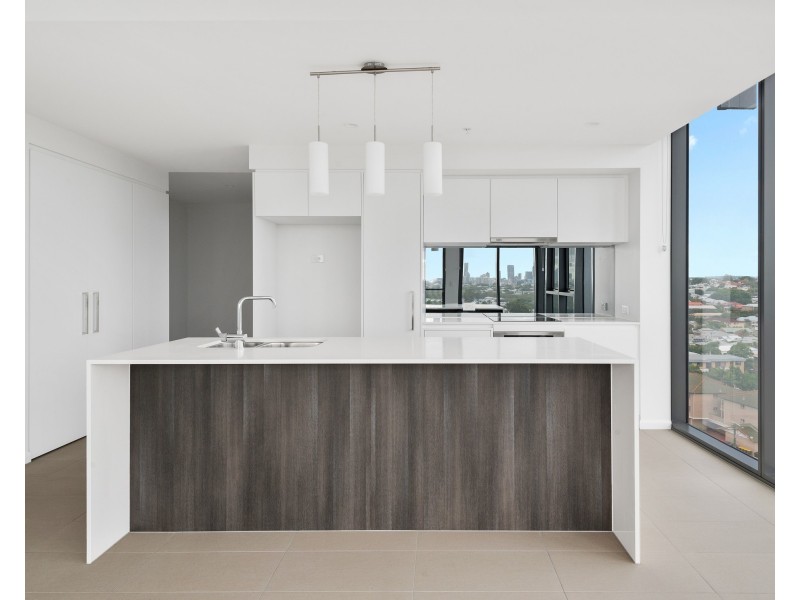 31501/300 Old Cleveland rd, Coorparoo QLD 4151