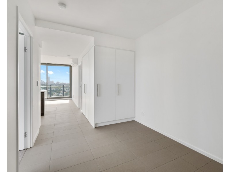 31501/300 Old Cleveland rd, Coorparoo QLD 4151