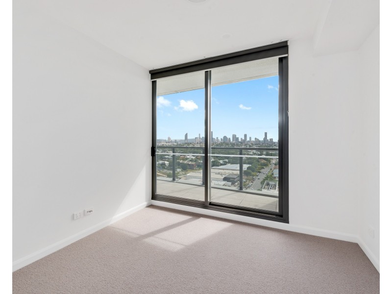 31501/300 Old Cleveland rd, Coorparoo QLD 4151