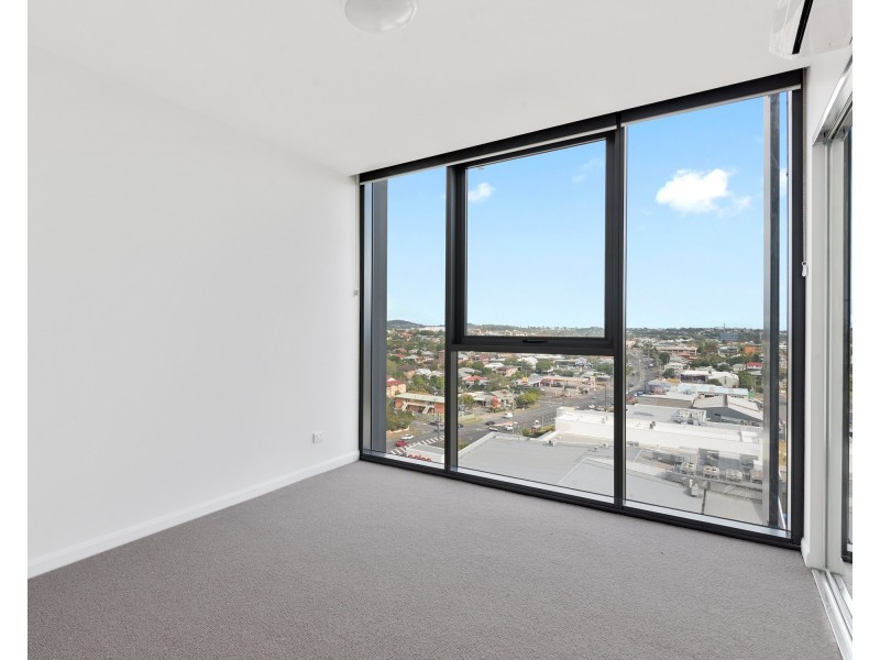 31501/300 Old Cleveland rd, Coorparoo QLD 4151