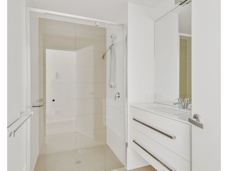 31501/300 Old Cleveland rd, Coorparoo QLD 4151