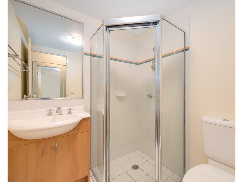 8/4 Mawarra Street, Palm Beach QLD 4221