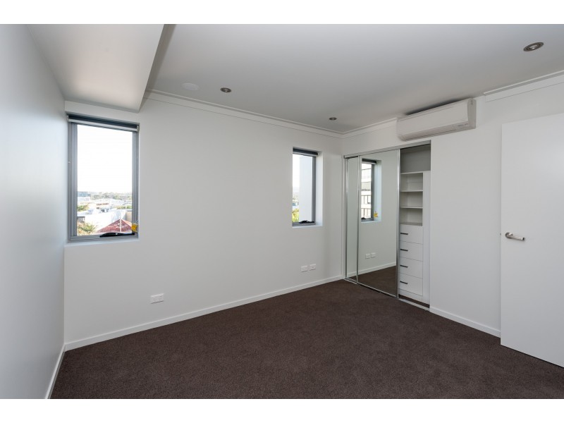 1001/35 MCDOUGALL, Milton QLD 4064