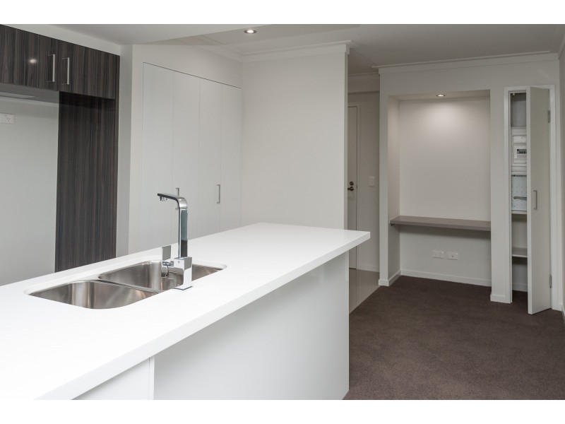 1001/35 MCDOUGALL, Milton QLD 4064