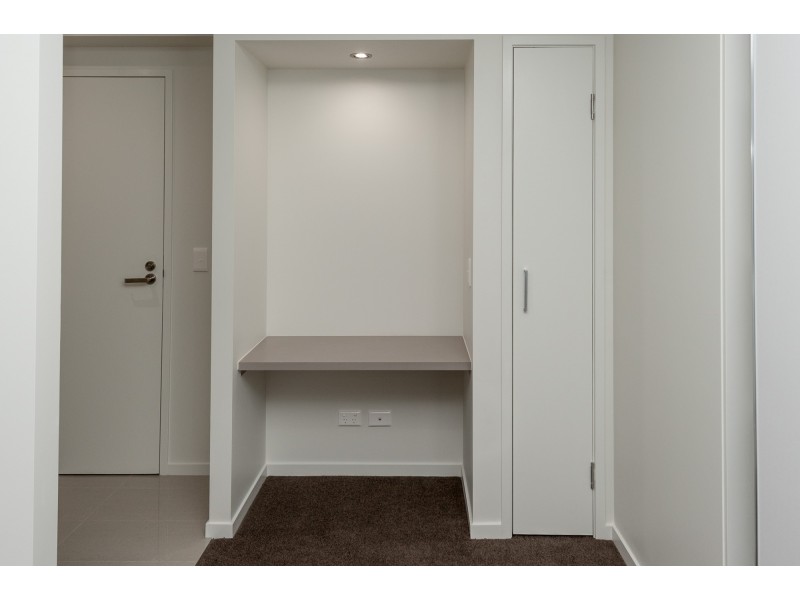 1001/35 MCDOUGALL, Milton QLD 4064