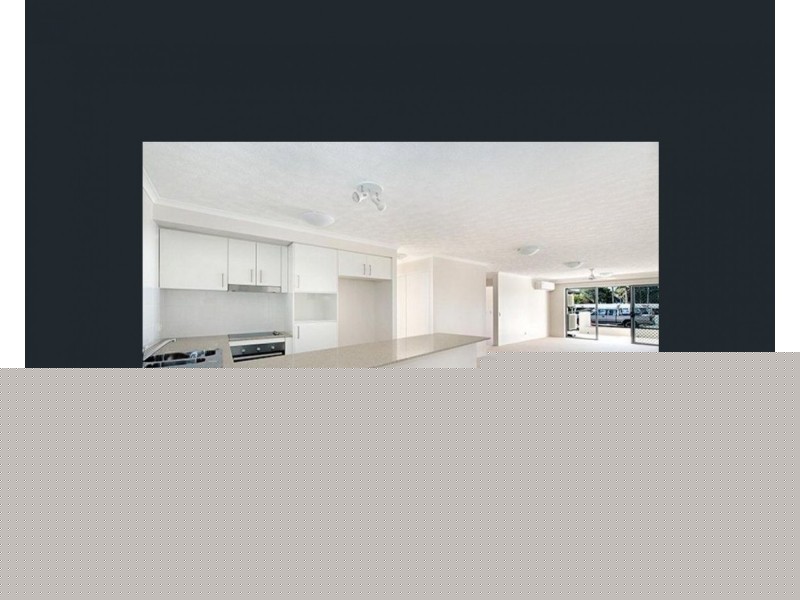 13/8 Ahern st, Labrador QLD 4215