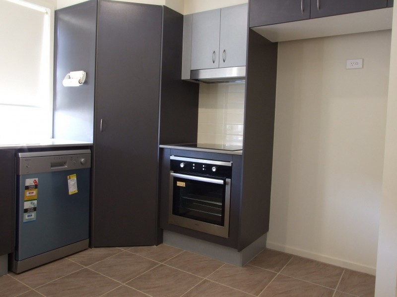 8/75 LEVINGTON ROAD, Eight Mile Plains QLD 4113