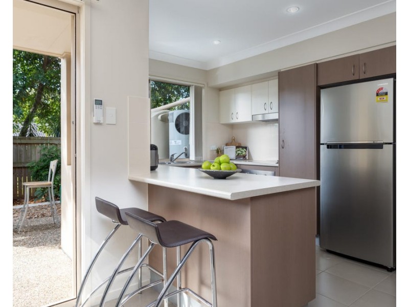 6/6 Canton Court, Manly West QLD 4179