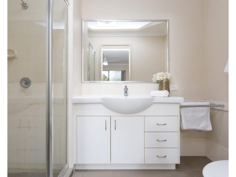 6/6 Canton Court, Manly West QLD 4179