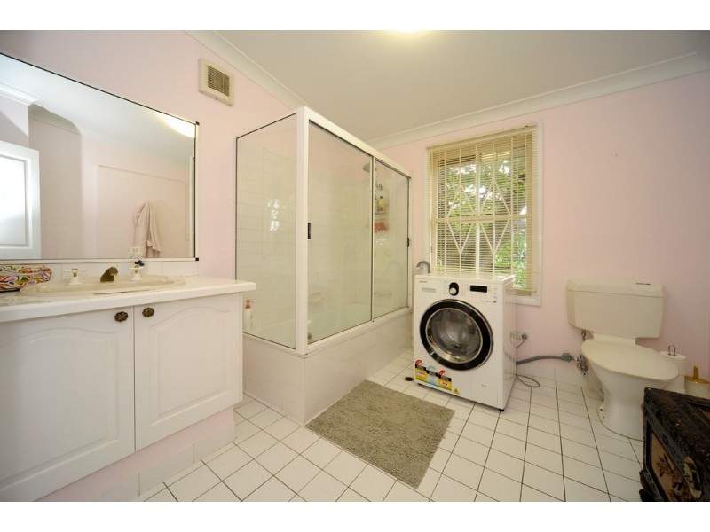 8 Challinor, Auchenflower QLD 4066